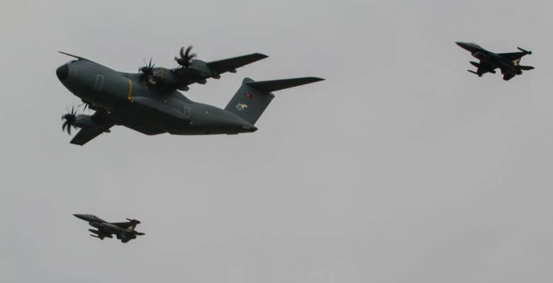 Πλήθος τουρκικών κατασκοπευτικών CN-235 στο Αιγαίο – 33 παραβιάσεις